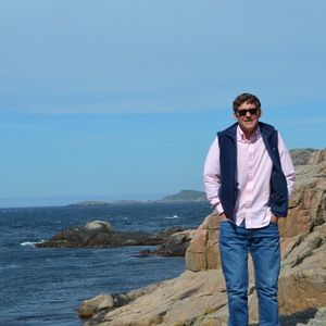 Meet your Posher, Sam